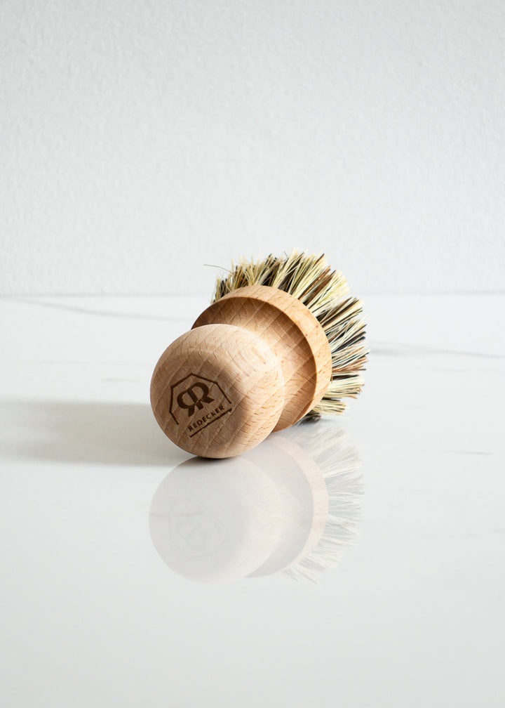 Redecker Wood Hand Pot Brush For Zero Waste Dishwashing